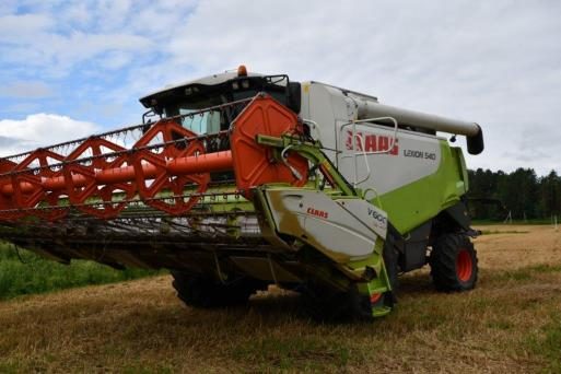 Equipment loan for a combine harvester Claas Lexion 540 - LT0000228