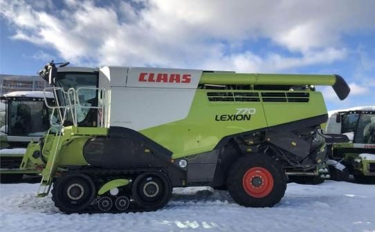 LT0000078, Equipment loan for a combine harvester CLAAS LEXION 770TT