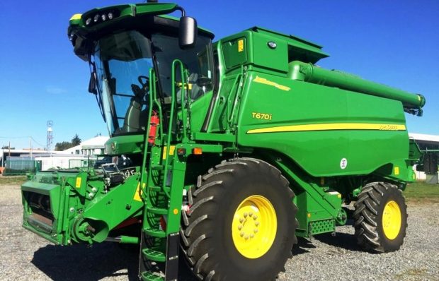 Equipment loan for a combine harvester John Deere T670 - LT0000149