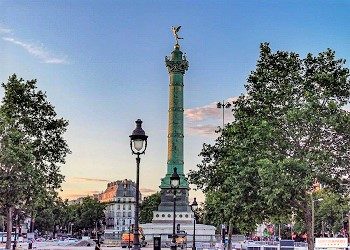 Rue du Faubourg Saint-Antoine by Holding Foncière de l'Immobilier