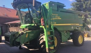 LT0000148, Equipment loan for a combine harvester John Deere T560